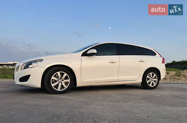 Универсал Volvo V60 2011 в 