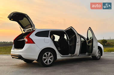 Универсал Volvo V60 2011 в 