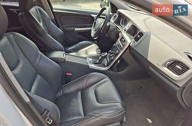 Универсал Volvo V60 2014 в 
