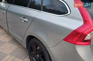 Універсал Volvo V60 2011 в 