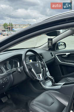 Универсал Volvo V60 2016 в 
