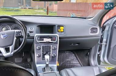 Универсал Volvo V60 2012 в 