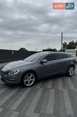 Универсал Volvo V60 2016 в 