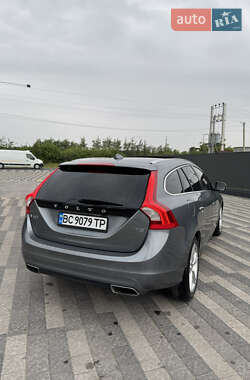 Универсал Volvo V60 2016 в 