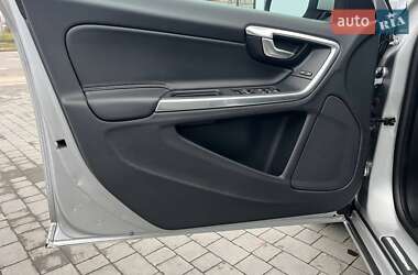 Универсал Volvo V60 2014 в 