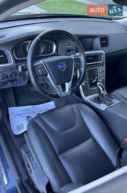 Универсал Volvo V60 2014 в 