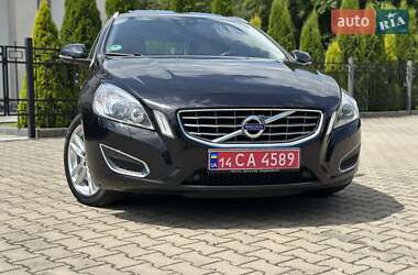 Универсал Volvo V60 2012 в 
