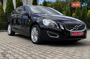 Универсал Volvo V60 2012 в 