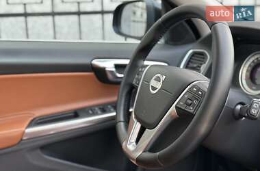 Универсал Volvo V60 2012 в 