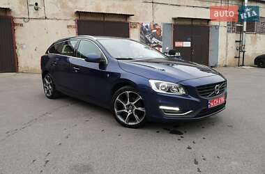 Универсал Volvo V60 2015 в 