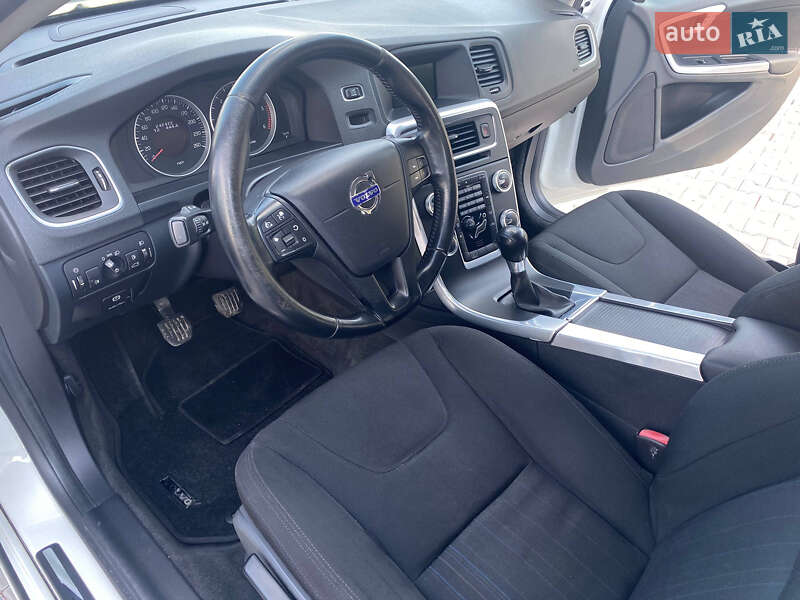 Универсал Volvo V60 2011 в Тульчине
