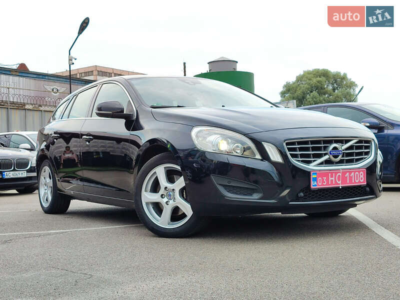 Универсал Volvo V60 2012 в Киеве