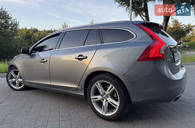 Универсал Volvo V60 2016 в 