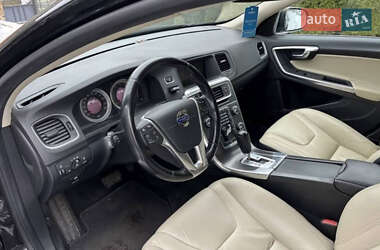 Универсал Volvo V60 2011 в 