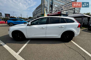 Универсал Volvo V60 2016 в 