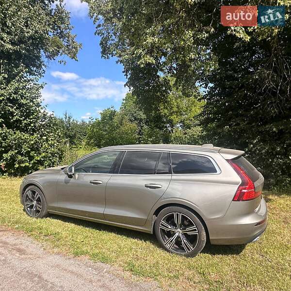 Универсал Volvo V60 2021 в Ровно