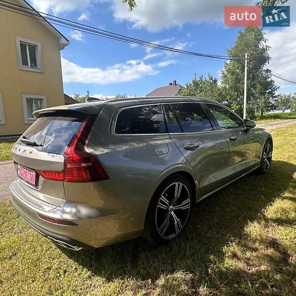 Универсал Volvo V60 2021 в Ровно