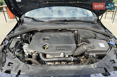 Универсал Volvo V60 2012 в 