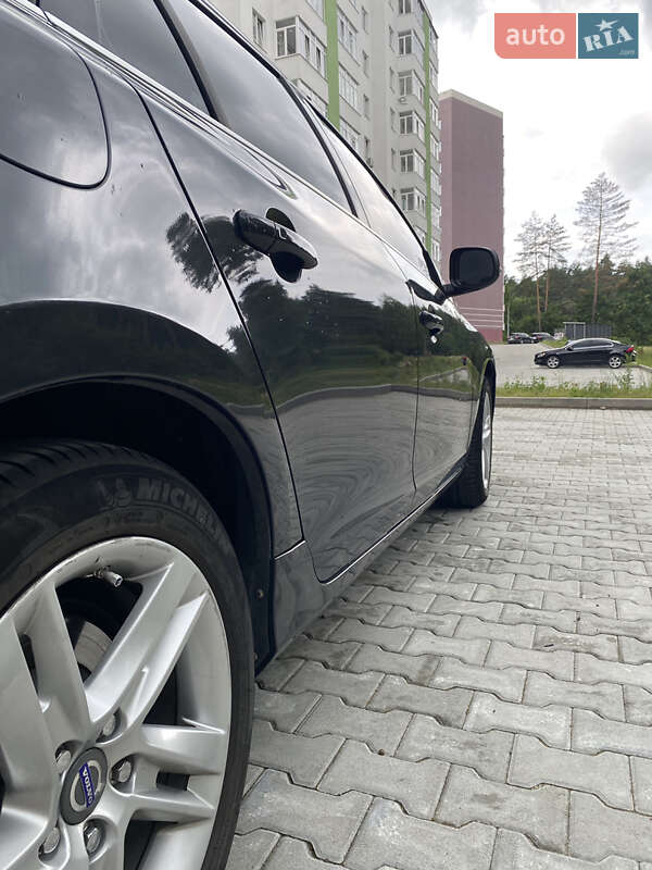Универсал Volvo V60 2014 в Новояворовске фото 5 Универсал Volvo V60 2014 в Новояворовске