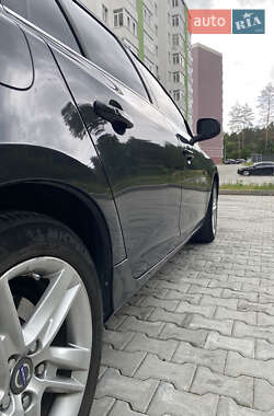 Универсал Volvo V60 2014 в 