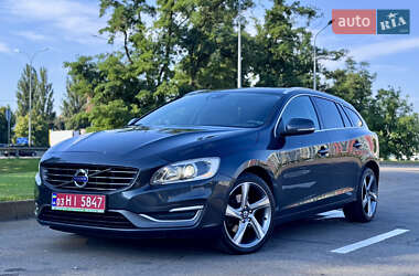 Универсал Volvo V60 2014 в Киеве