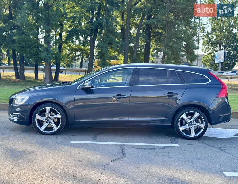 Универсал Volvo V60 2014 в Киеве