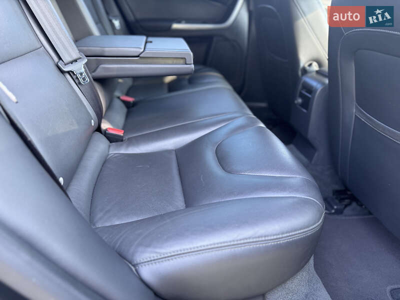 Универсал Volvo V60 2014 в Киеве