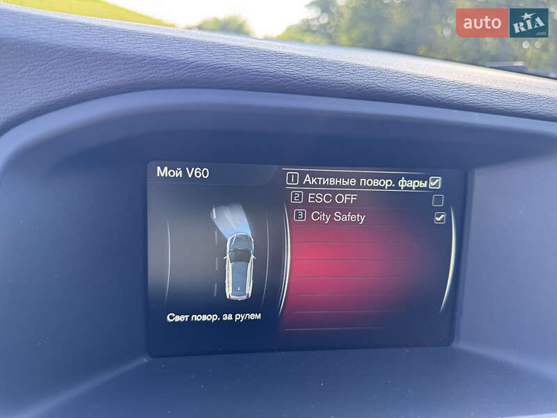 Универсал Volvo V60 2014 в Киеве
