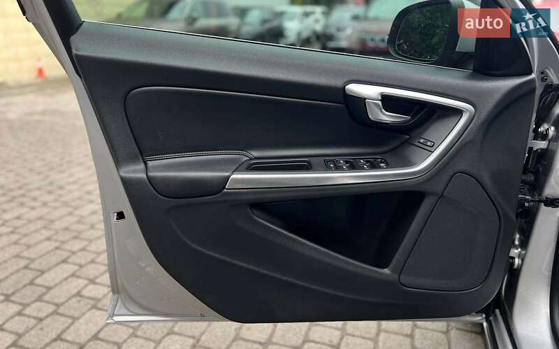 Універсал Volvo V60 2013 в Івано-Франківську