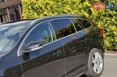 Универсал Volvo V60 2012 в 