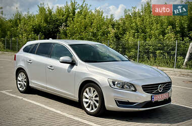 Универсал Volvo V60 2014 в 