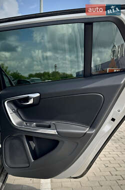 Универсал Volvo V60 2014 в 