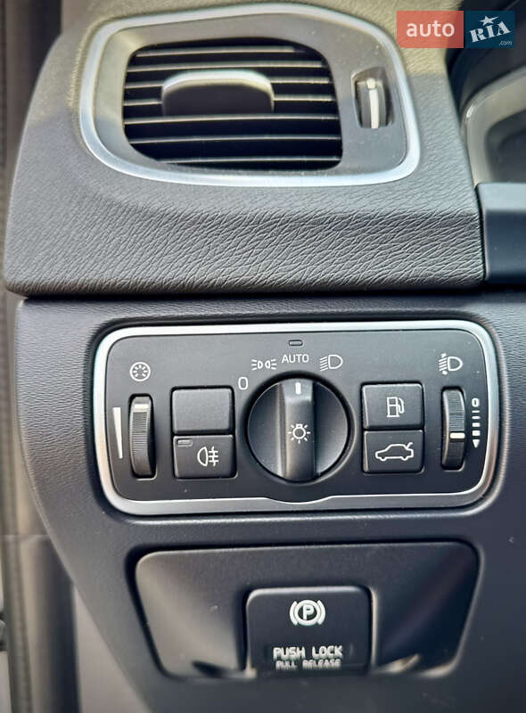 Универсал Volvo V60 2014 в Ровно