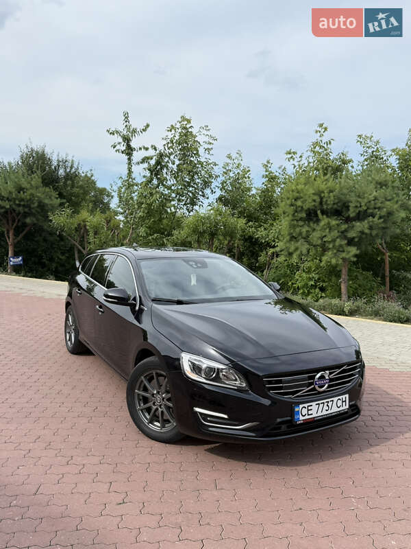 Універсал Volvo V60 2013 в Чернівцях