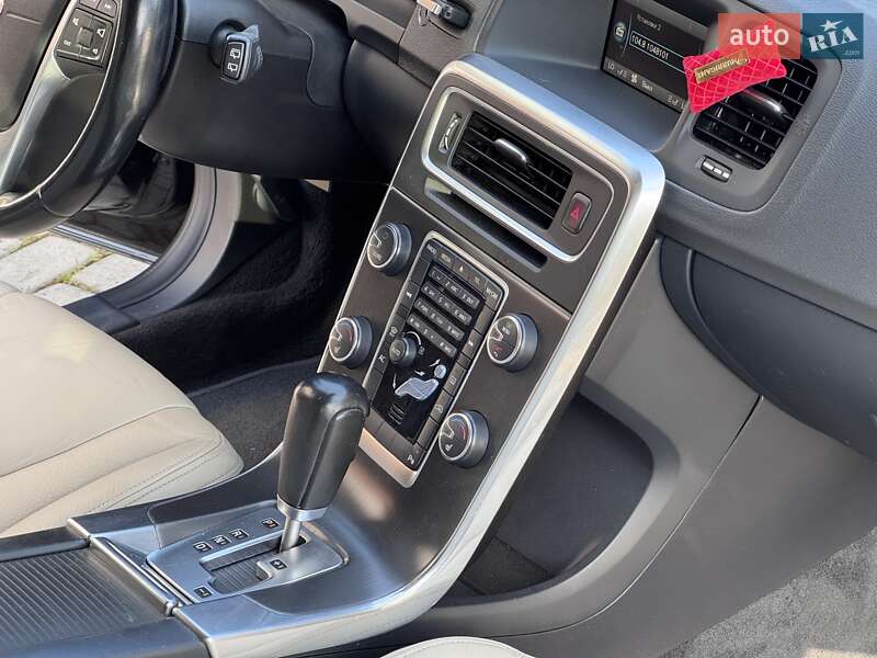 Универсал Volvo V60 2010 в Стрые