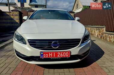 Универсал Volvo V60 2014 в 