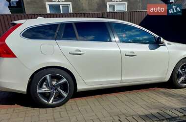 Универсал Volvo V60 2014 в 