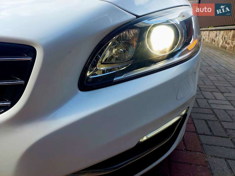 Універсал Volvo V60 2014 в Бродах