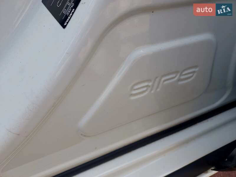 Універсал Volvo V60 2014 в Бродах
