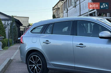 Универсал Volvo V60 2012 в 