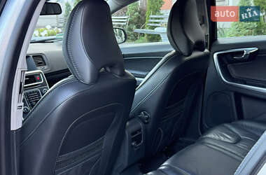 Универсал Volvo V60 2012 в 