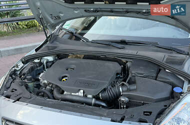 Универсал Volvo V60 2012 в 