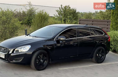 Универсал Volvo V60 2010 в 