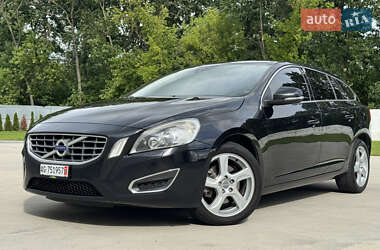 Универсал Volvo V60 2012 в 