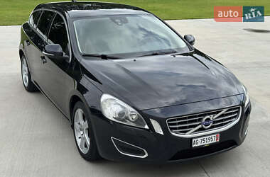 Универсал Volvo V60 2012 в 