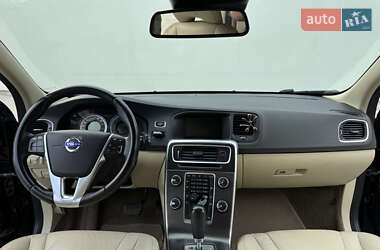 Универсал Volvo V60 2012 в 