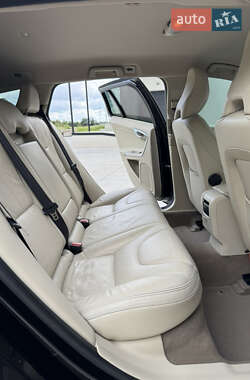 Универсал Volvo V60 2012 в 