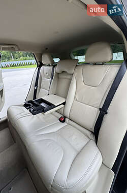 Универсал Volvo V60 2012 в 