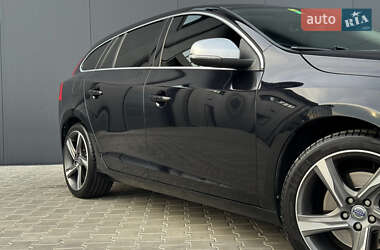 Универсал Volvo V60 2011 в 