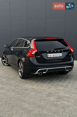 Универсал Volvo V60 2011 в 